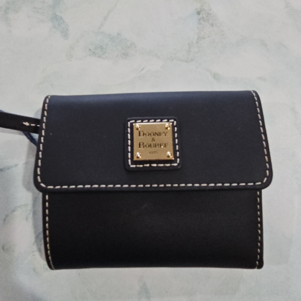 Gorgeous Dooney & Bourke Unisex Trifold  Smooth Leather Wallet ❤️ black